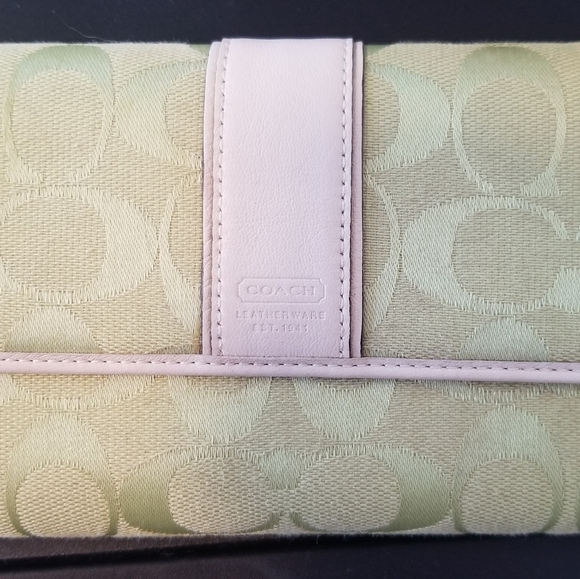 Coach Handbags - Coach Wallet